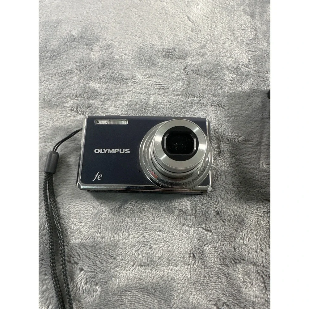 Olympus FE-5020 12MP Digital Camera Blue 5x Wide Optical Zoom Bundle xD Card